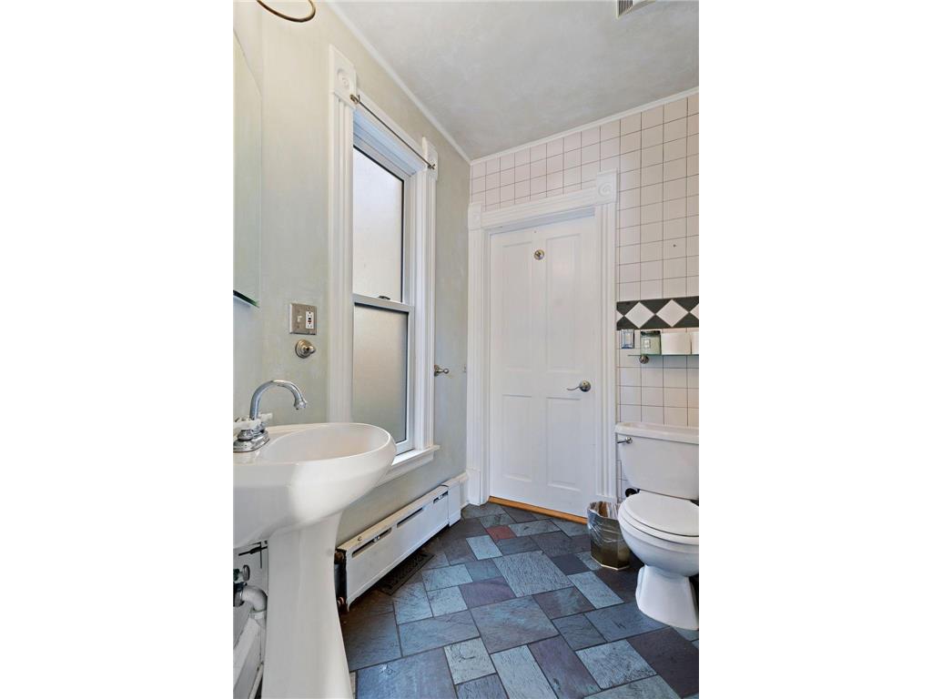 3017 James Avenue S Minneapolis MN 55408 7014962 image10