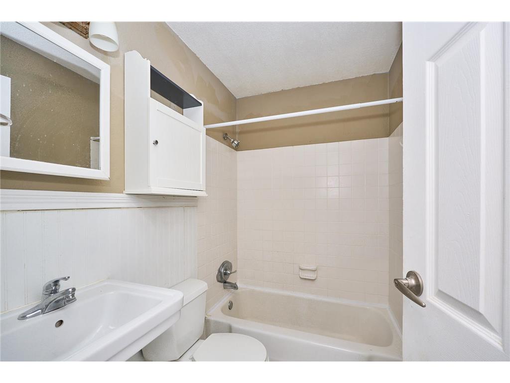 3018 Aldrich Avenue S #25 Minneapolis MN 55408 7005493 image16