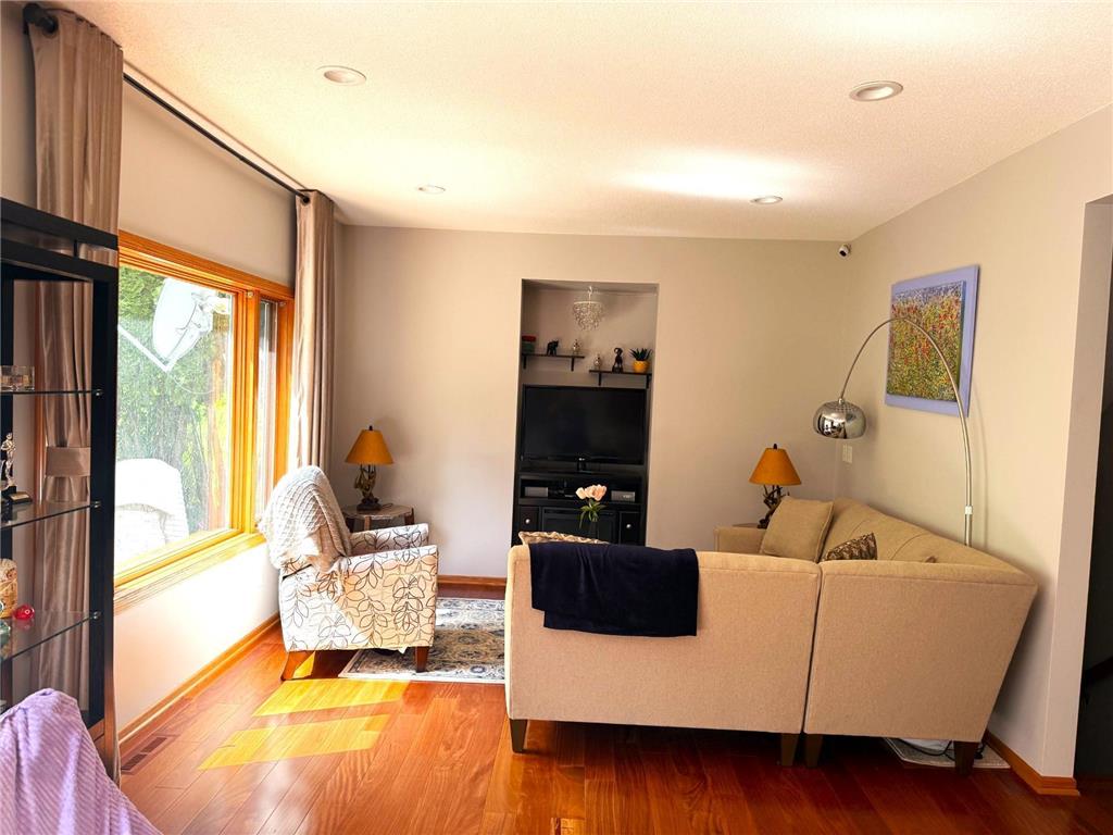 3018 Mayowood Common Circle SW Rochester MN 55902 7039357 image6