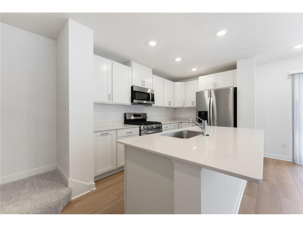 3019 Hemlock Street Little Canada MN 55117 6821907 image4