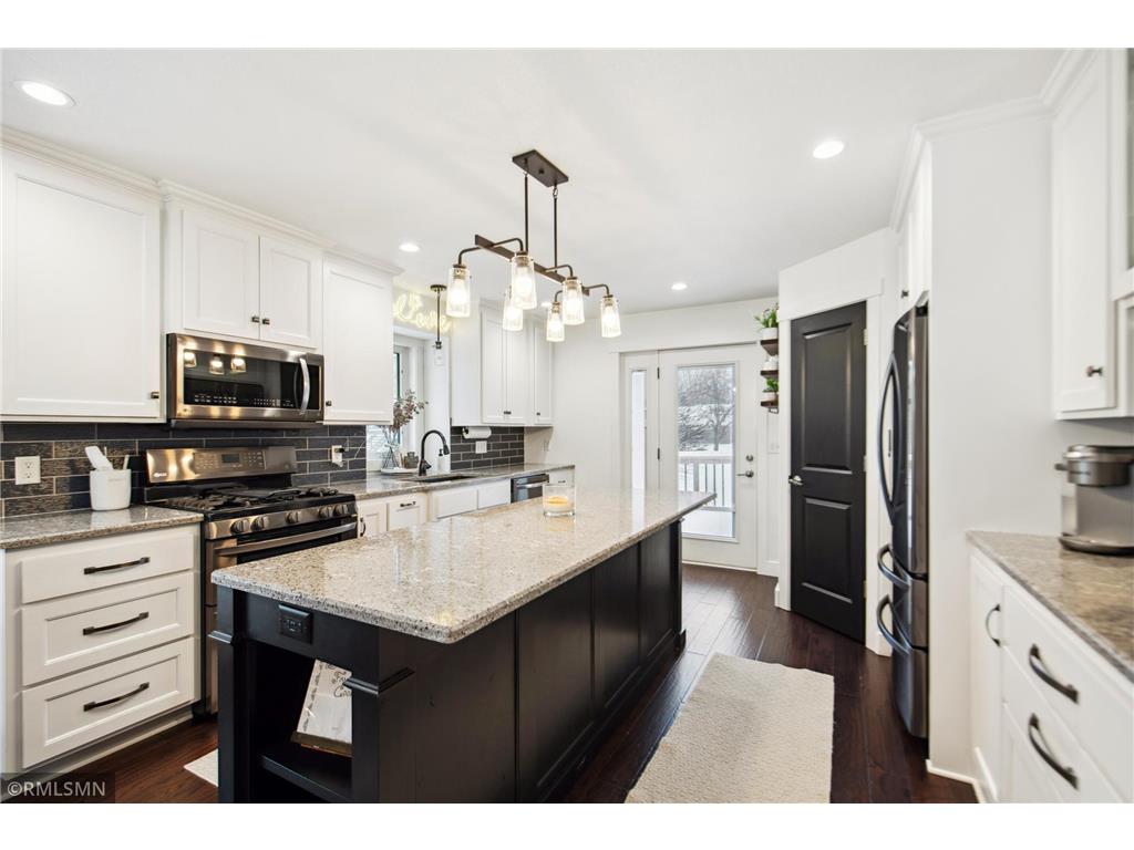 3019 Ontario Road Little Canada MN 55117 6671871 image1