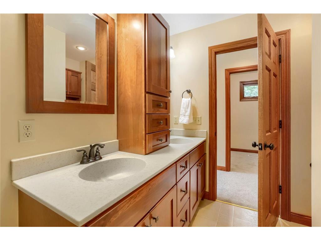 3019 W Old Shakopee Road W Bloomington MN 55431 7106251 image28