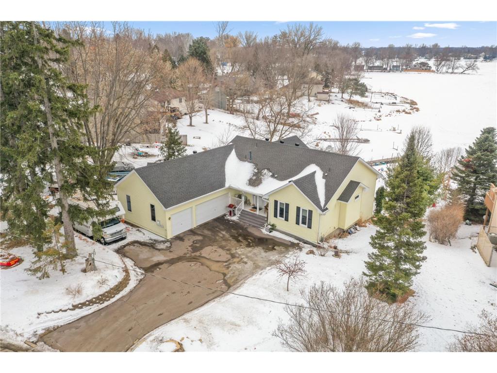 30190 Terryll Street Lindstrom MN 55045 - South Center Lake 7020522 image1