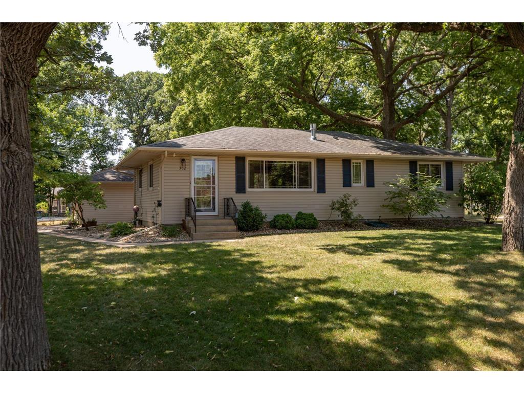 302 17th Street SW Rochester MN 55902 6400015 image1