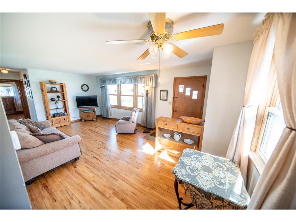 302 19th Street SW Rochester MN 55902 7043720 image3