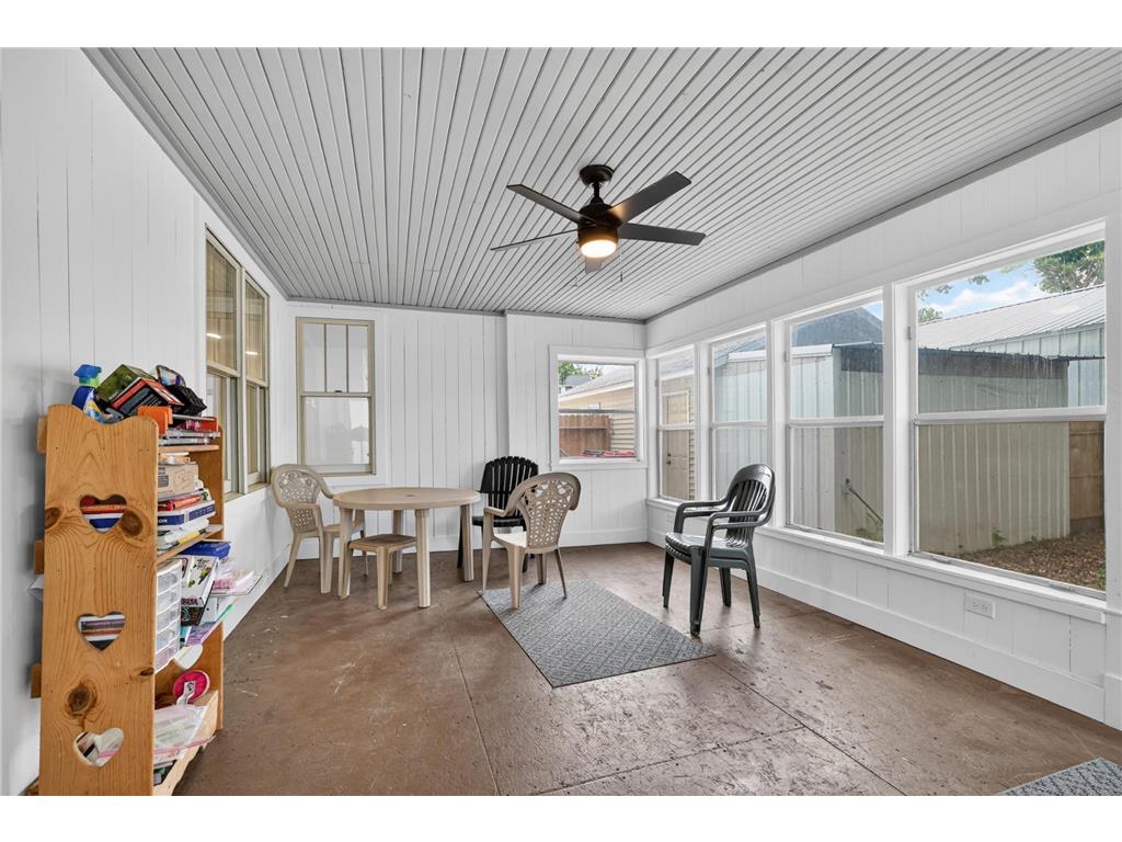 302 1st Street NW Dodge Center MN 55927 7088664 image19