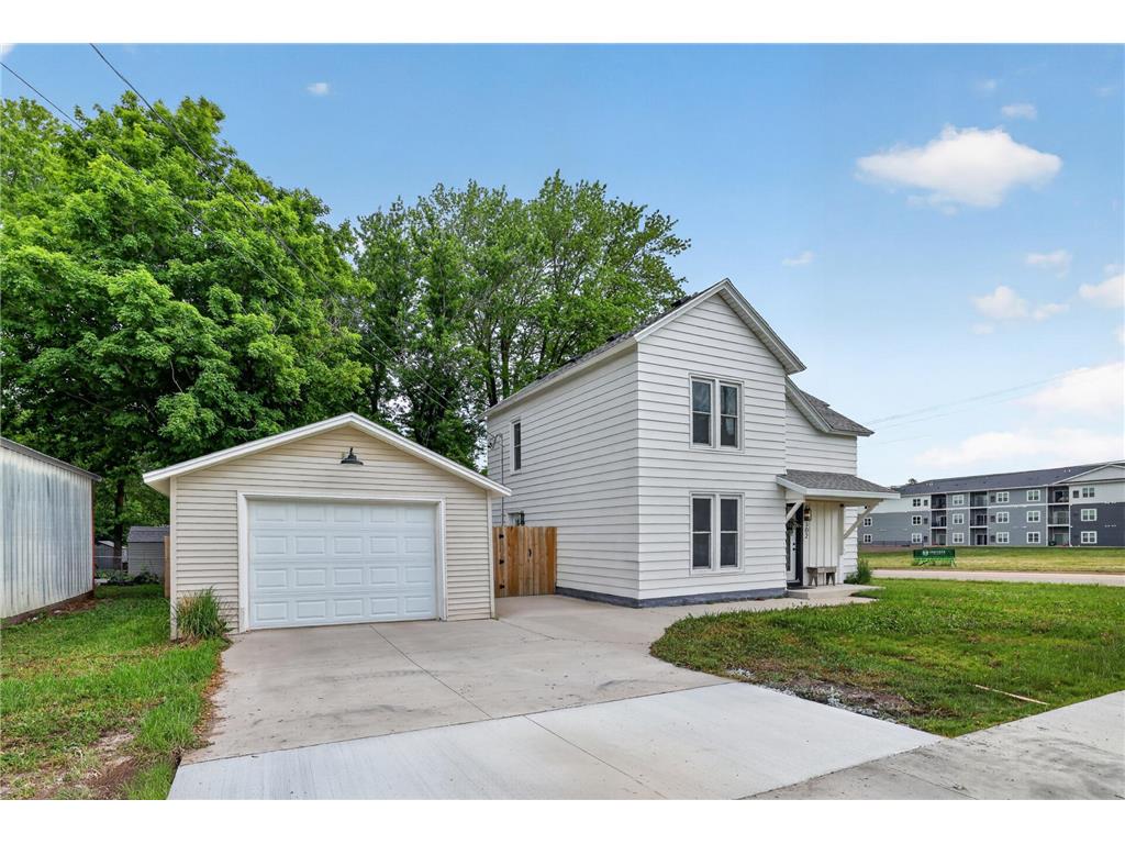 302 1st Street NW Dodge Center MN 55927 7088664 image2