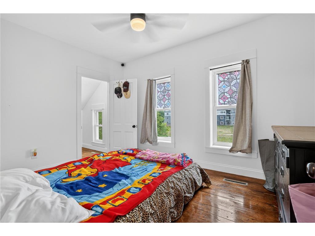 302 1st Street NW Dodge Center MN 55927 7088664 image30