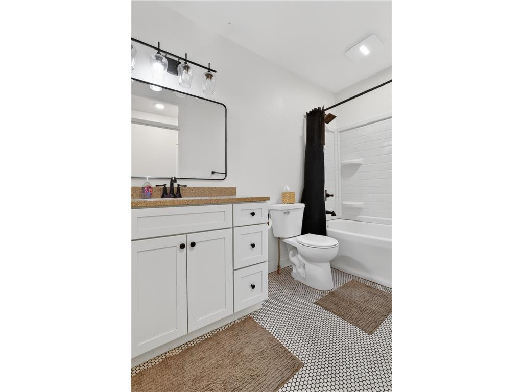 302 1st Street NW Dodge Center MN 55927 7088664 image36