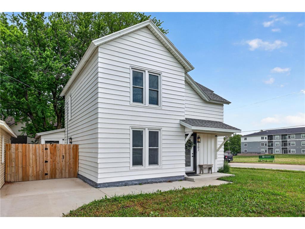 302 1st Street NW Dodge Center MN 55927 7088664 image47