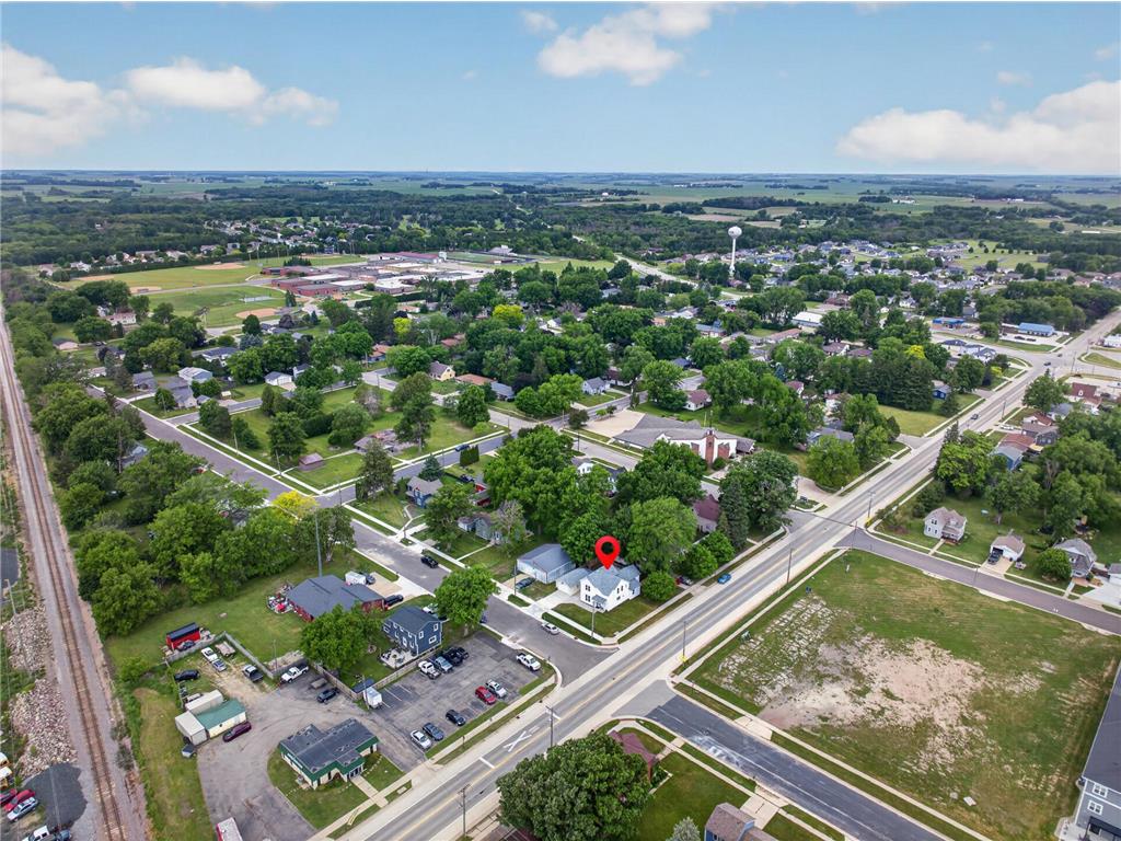 302 1st Street NW Dodge Center MN 55927 7088664 image52