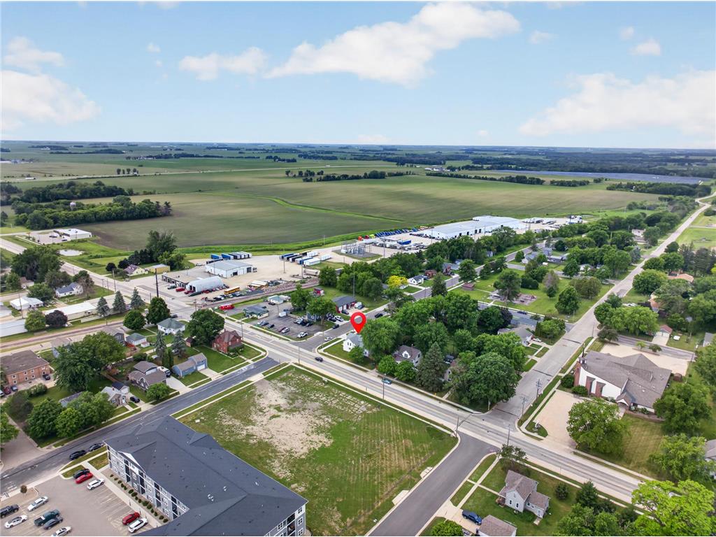 302 1st Street NW Dodge Center MN 55927 7088664 image53