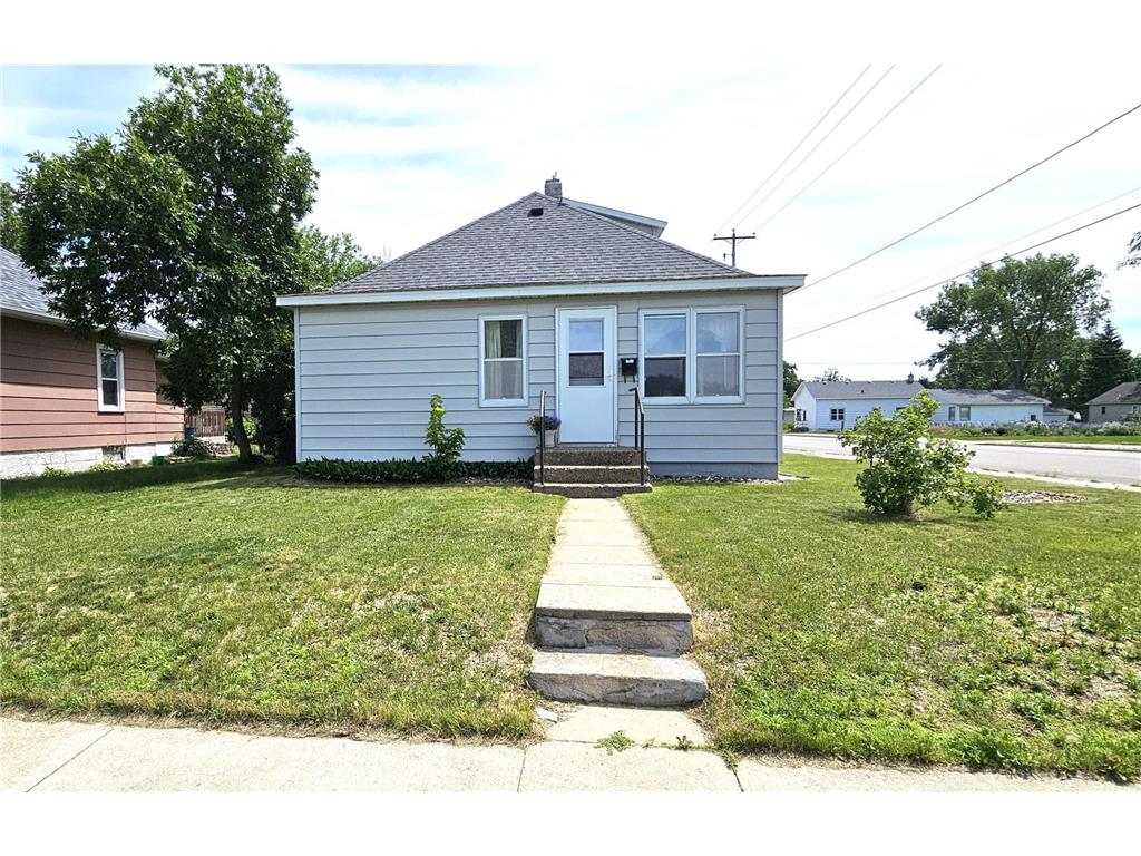 302 24th Avenue N Saint Cloud MN 56303 6563267 image1