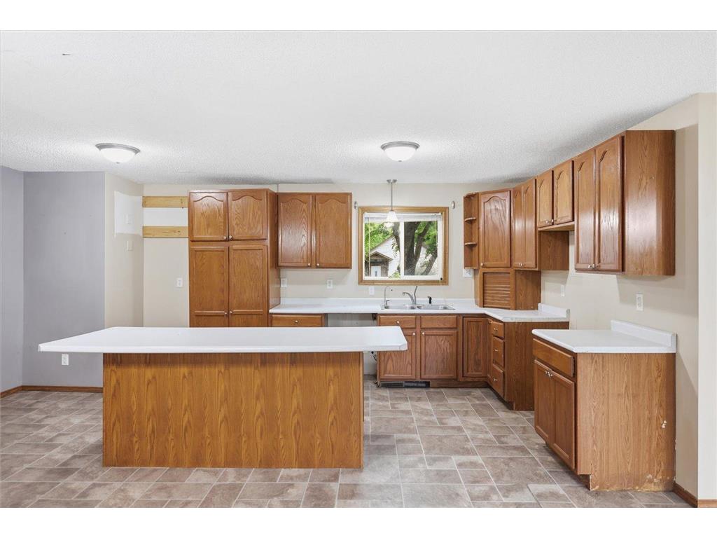 302 3rd Street W Hastings MN 55033 7077365 image4