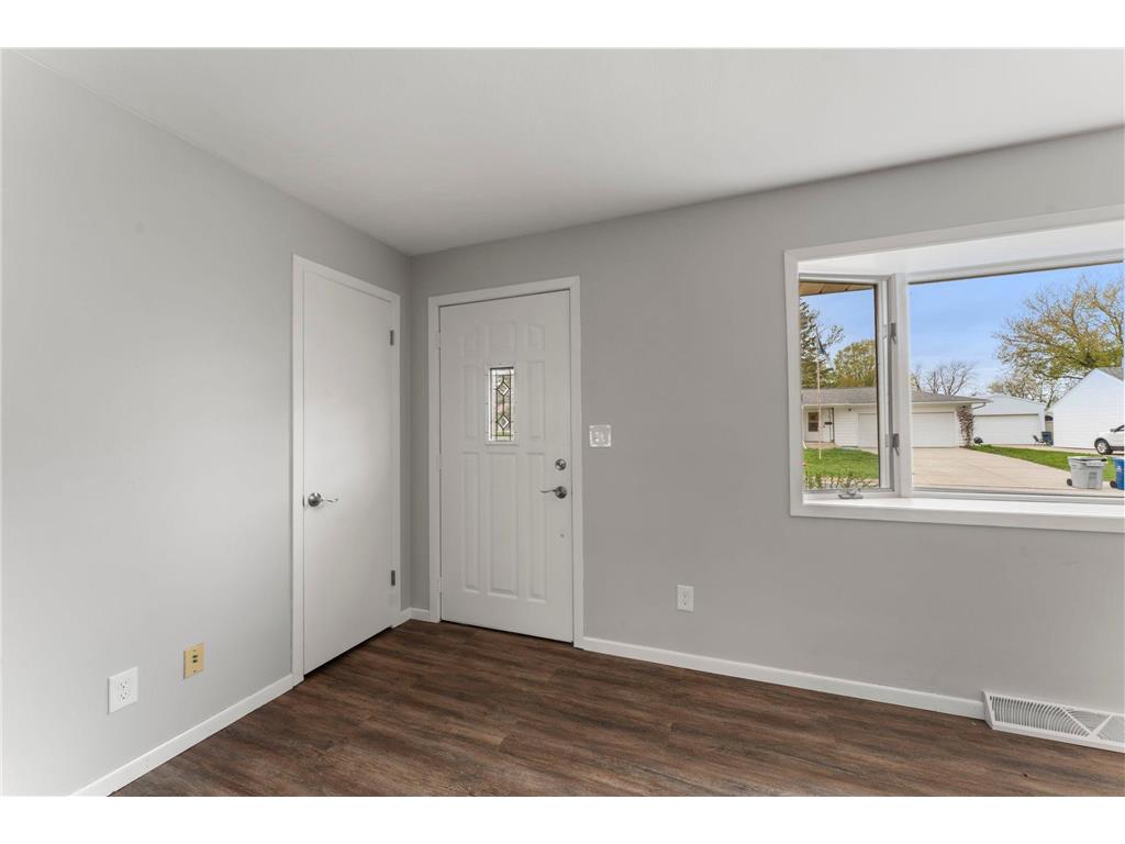 302 5th Avenue NW Dodge Center MN 55927 7067165 image13
