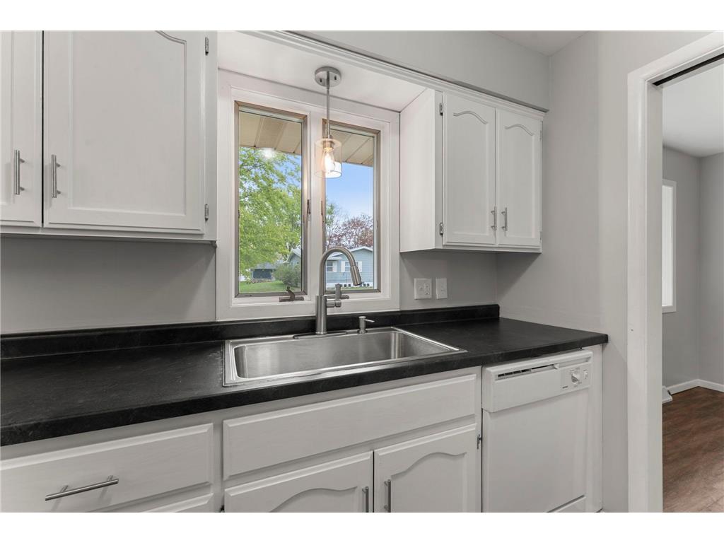 302 5th Avenue NW Dodge Center MN 55927 7067165 image26