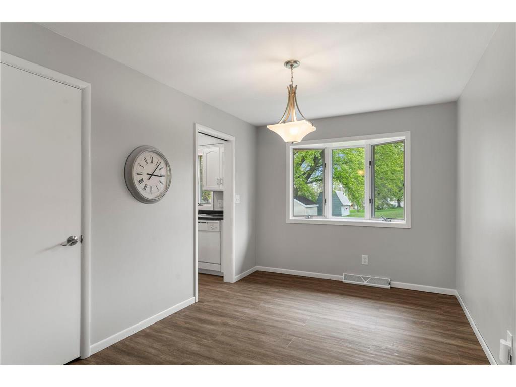 302 5th Avenue NW Dodge Center MN 55927 7067165 image35
