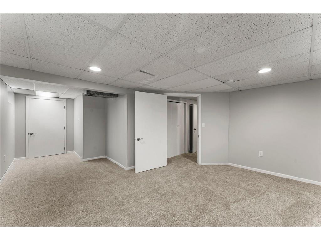 302 5th Avenue NW Dodge Center MN 55927 7067165 image52