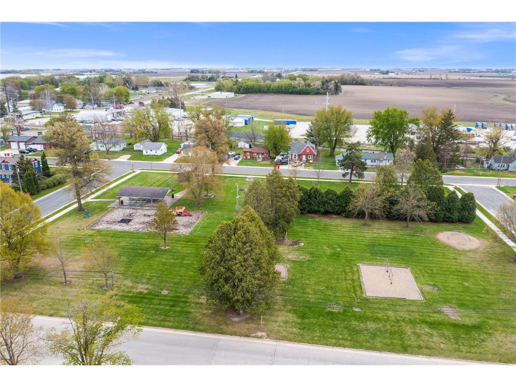 302 5th Avenue NW Dodge Center MN 55927 7067165 image68