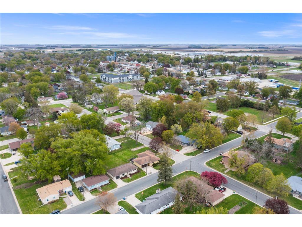 302 5th Avenue NW Dodge Center MN 55927 7067165 image7
