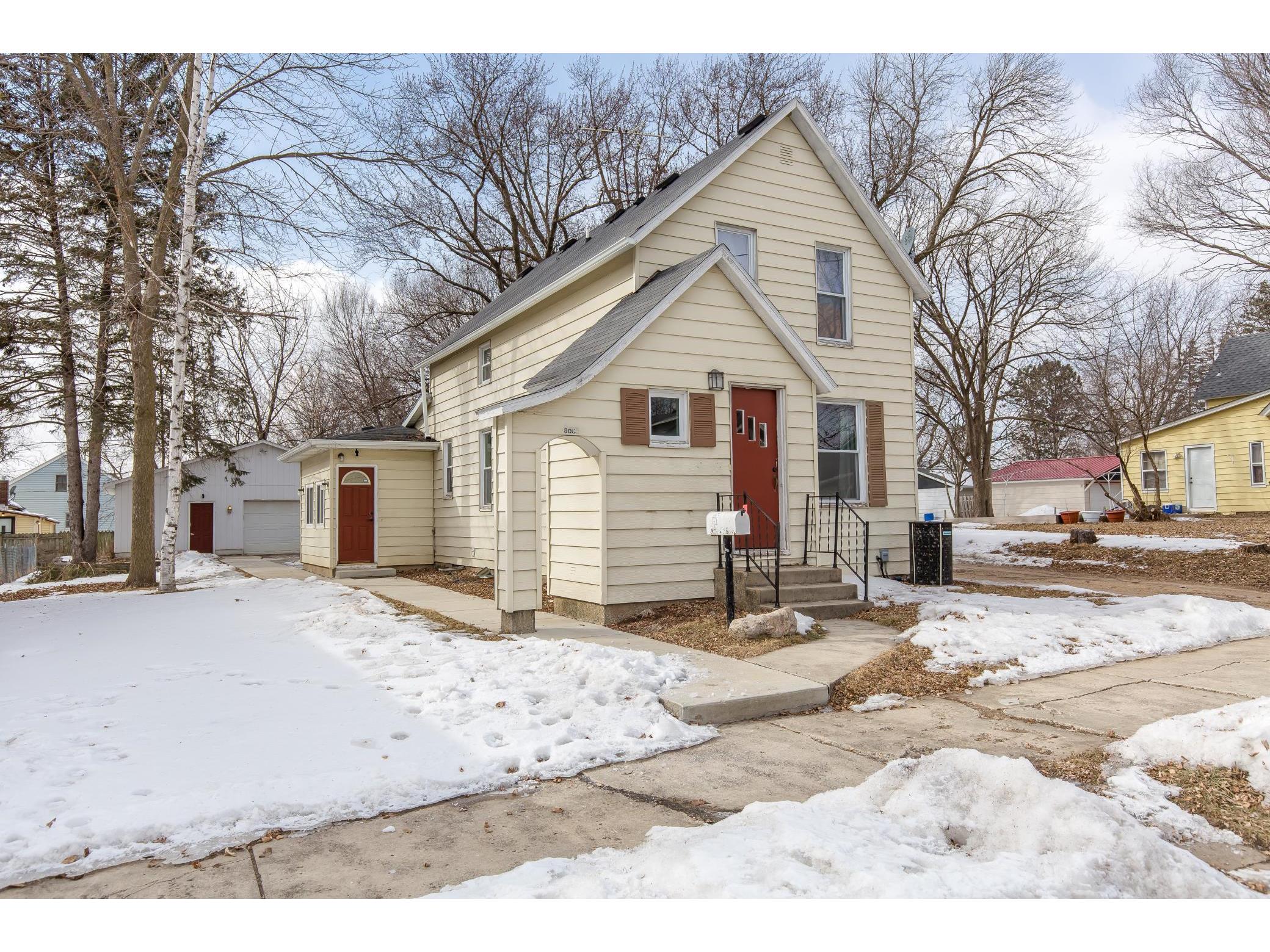 302 5th Street NW Montgomery MN 56069 6162382 image1