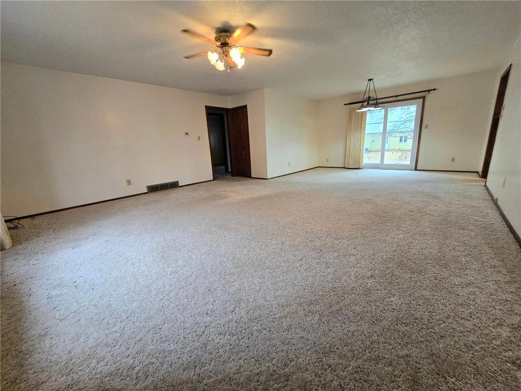 302 8th Avenue NW Pipestone MN 56164 7033823 image10