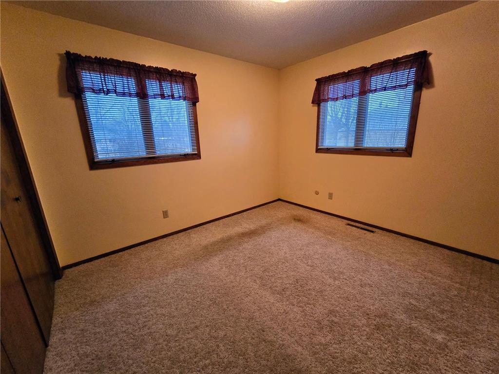 302 8th Avenue NW Pipestone MN 56164 7033823 image22