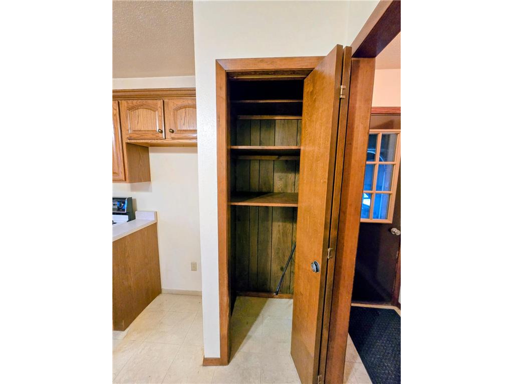 302 8th Avenue NW Pipestone MN 56164 7033823 image4