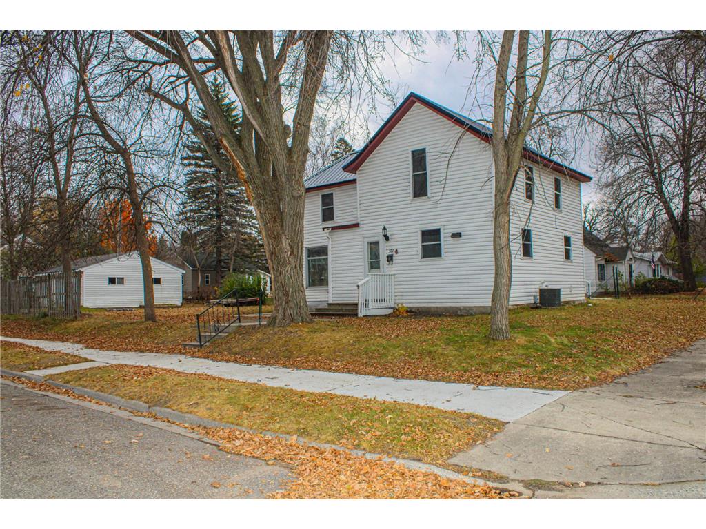 302 9th Avenue E Alexandria MN 56308 6627825 image1