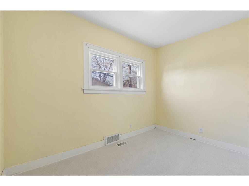 302 Benton Street Anoka MN 55303 7055423 image21
