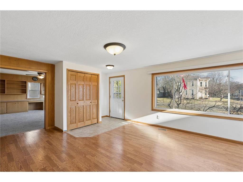 302 Benton Street Anoka MN 55303 7055423 image4