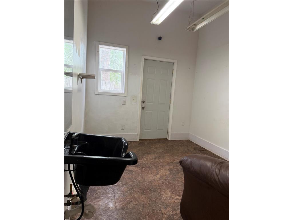 302 Benton Street Anoka MN 55303 7055423 image45