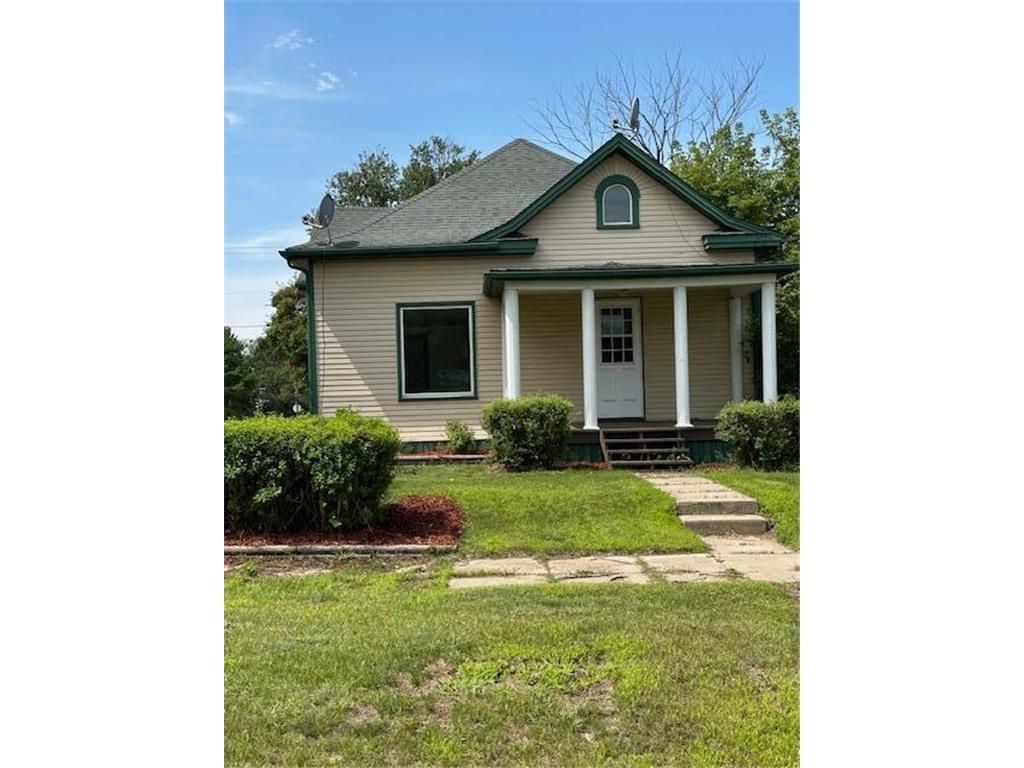 302 Cedar Avenue NW Cass Lake MN 56633 6773341 image1