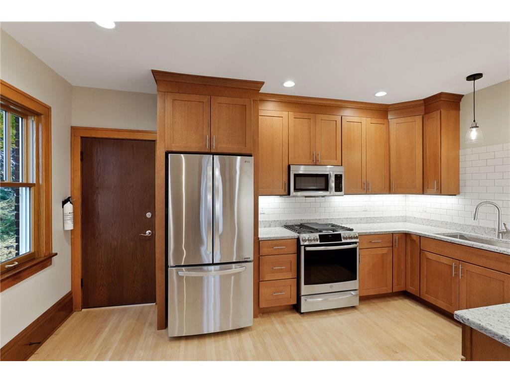 302 Cherokee Avenue Saint Paul MN 55107 6371865 image8