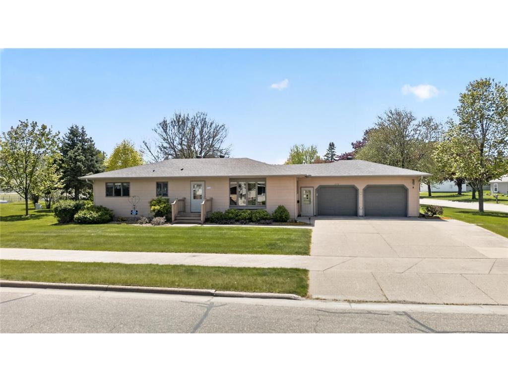 302 Cross Street Lake City MN 55041 7010562 image1