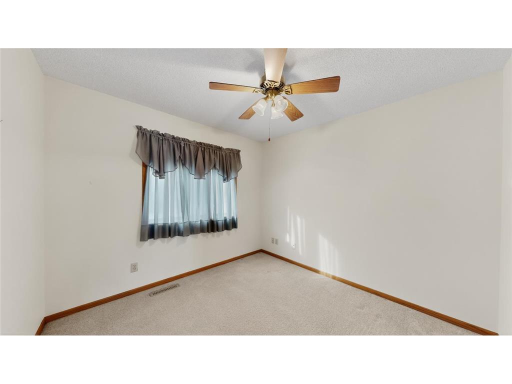302 Cross Street Lake City MN 55041 7010562 image27