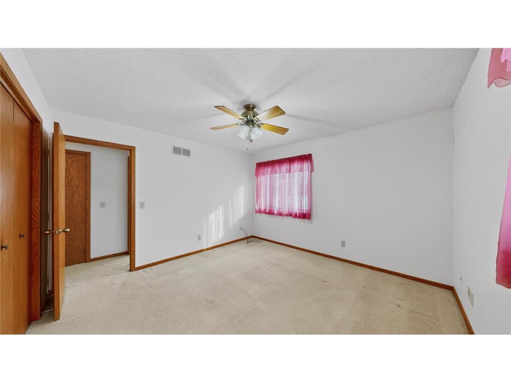 302 Cross Street Lake City MN 55041 7010562 image34