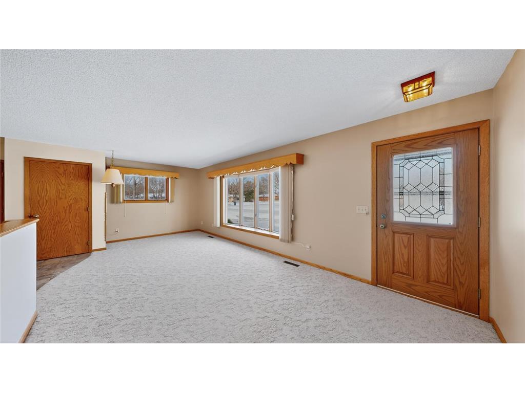 302 Cross Street Lake City MN 55041 7010562 image9