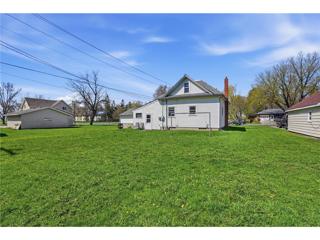 302 Division Street Gaylord MN 55334 6798591 image18