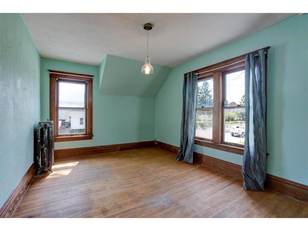302 E Main Street Durand WI 54736 7061215 image27