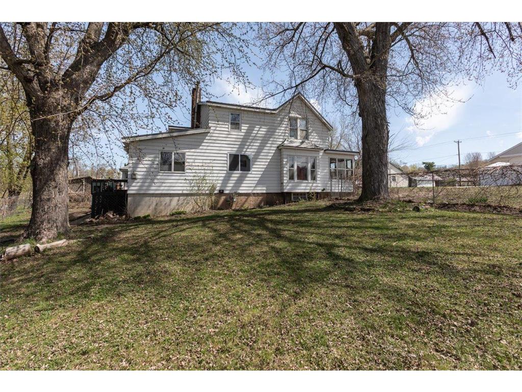 302 E Main Street Durand WI 54736 7061215 image3