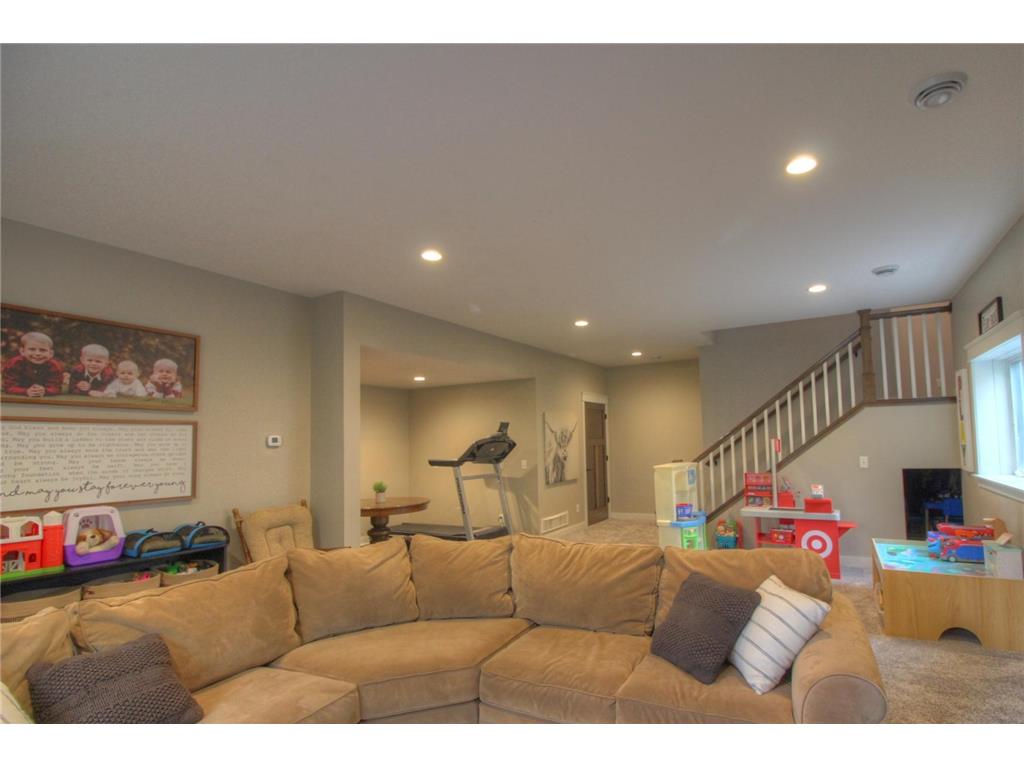 302 Grand Drive Lake City MN 55041 7066909 image47
