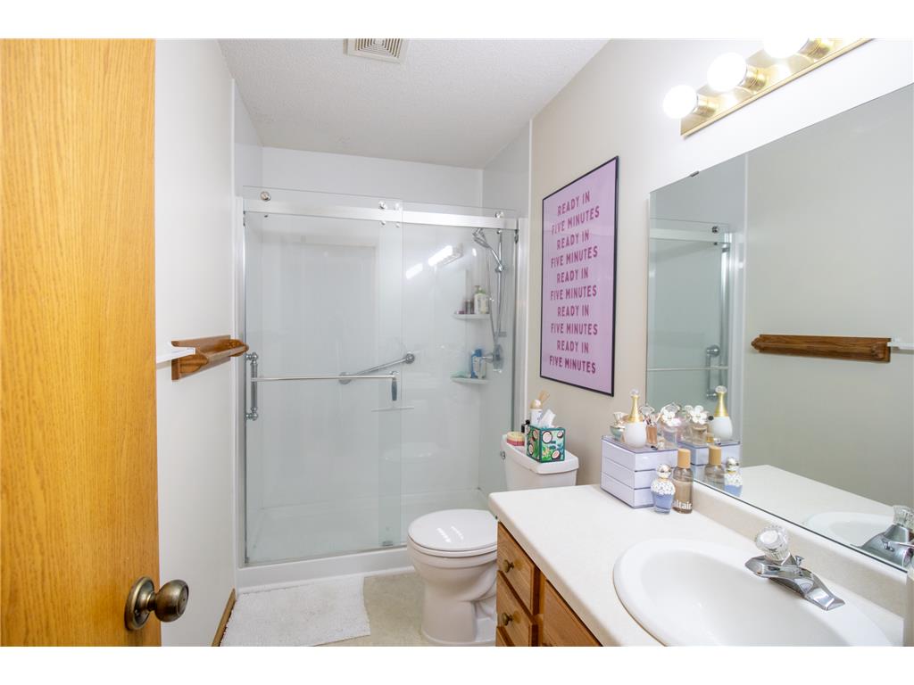 302 Grove Street Lyle MN 55953 7077664 image11