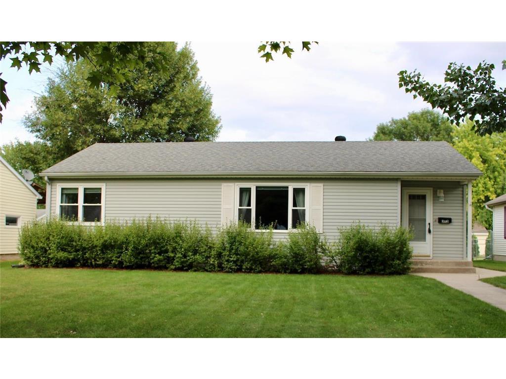 302 Kneale Avenue S Thief River Falls MN 56701 6586524 image1
