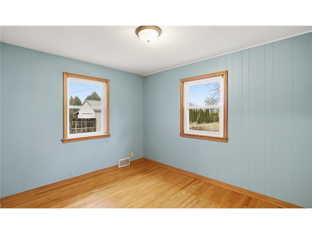 302 Minnesota Avenue E Minnesota Lake MN 56068 6819817 image10