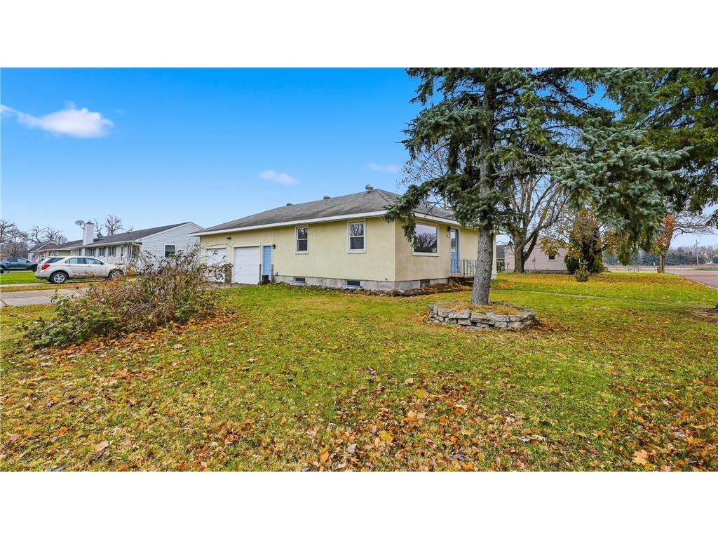 302 Minnesota Avenue E Minnesota Lake MN 56068 6819817 image21