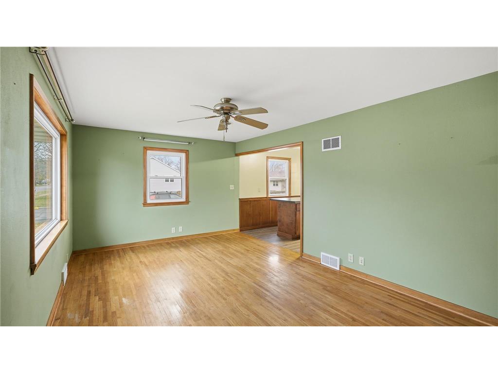 302 Minnesota Avenue E Minnesota Lake MN 56068 6819817 image6