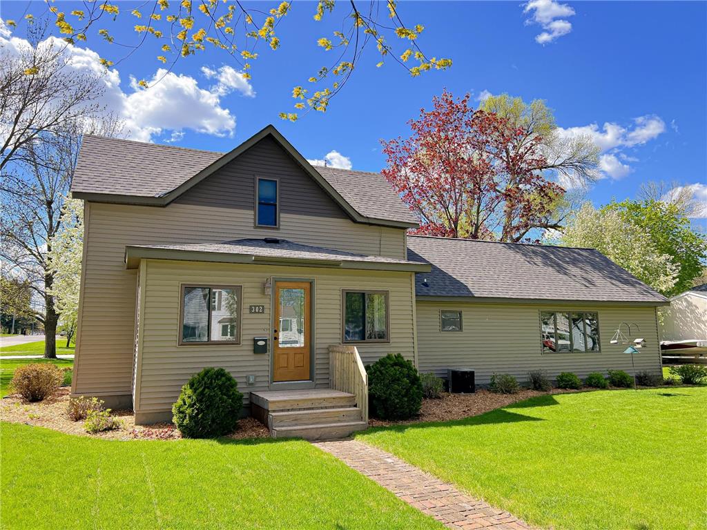 302 N 8th Street Olivia MN 56277 6529822 image1