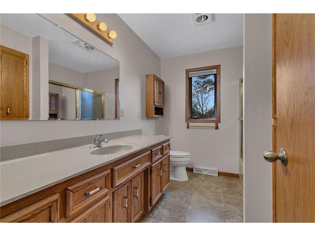 302 N Hickory Street Royalton MN 56373 7042570 image16
