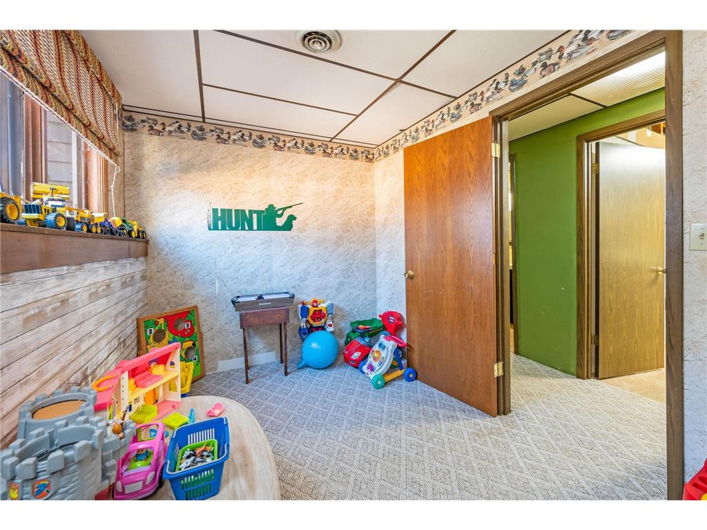 302 N Manyaska Street Sherburn MN 56171 6814104 image28